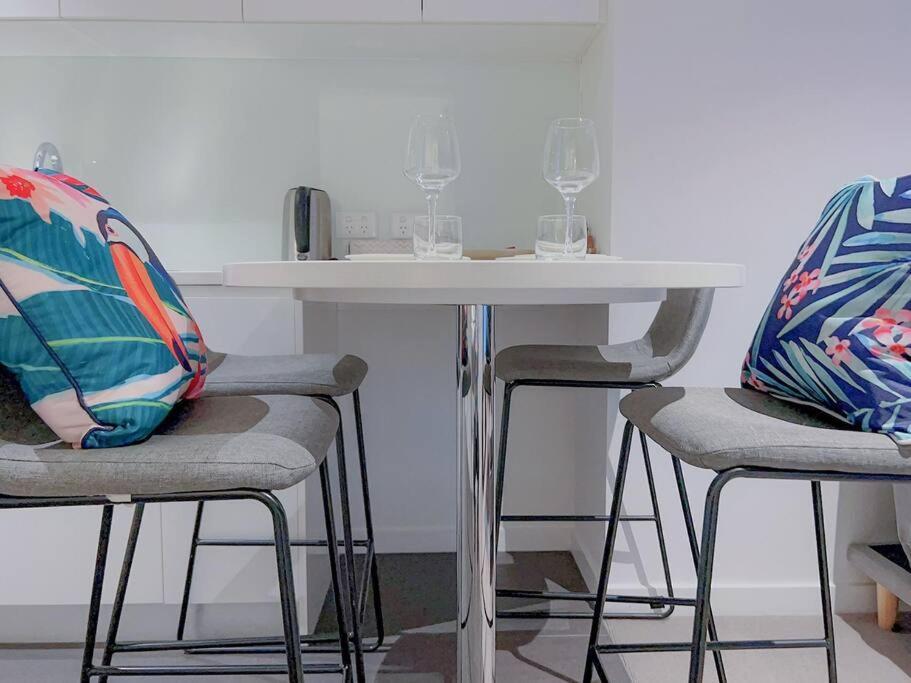 Amazing 2 Bedroom In Cbd! 브리즈번 외부 사진